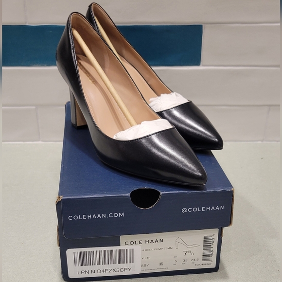 COLE HAAN Mylah Pump [NIB] - Picture 7 of 8